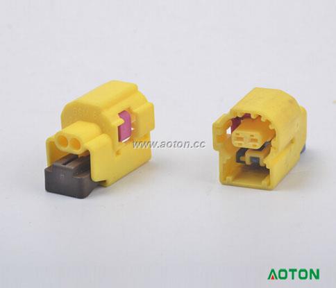 VW 8K0973323R 